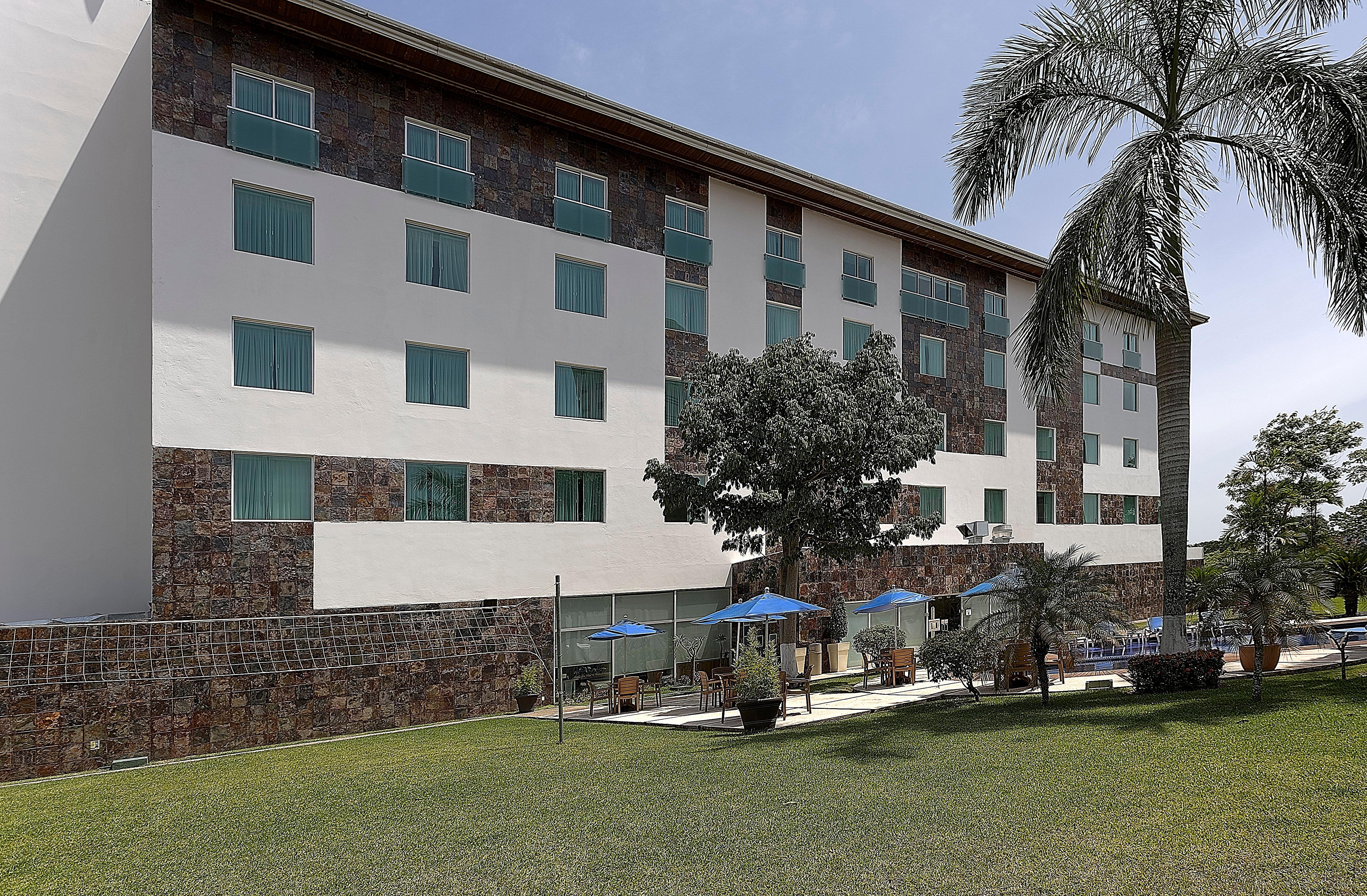 Holiday Inn Express Villahermosa By Ihg Exterior foto