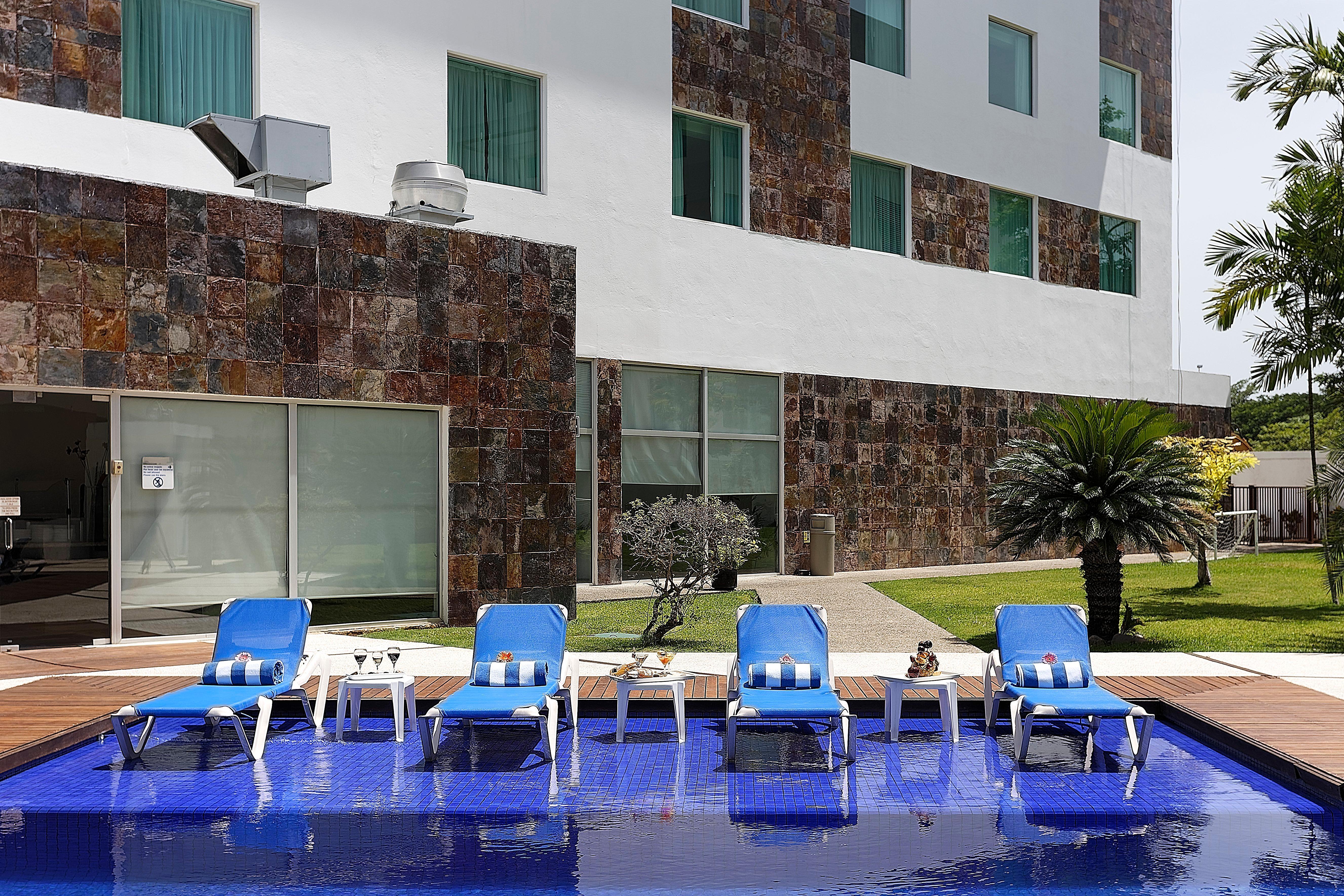 Holiday Inn Express Villahermosa By Ihg Exterior foto
